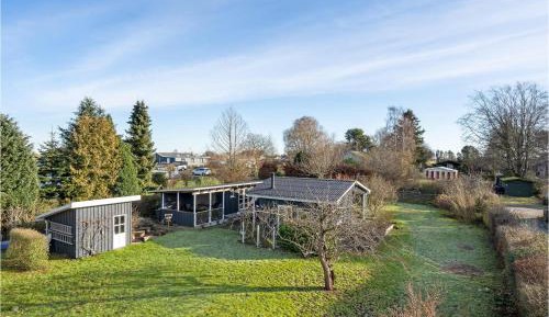 One-Bedroom Holiday Home