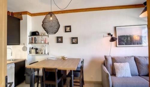 Apartment (4 Adults)