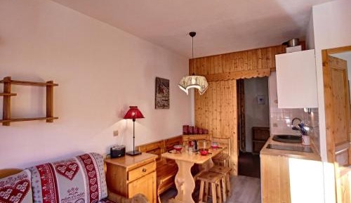 Apartment (6 Adults)