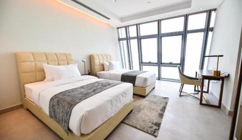Two-Bedroom Apartment City View