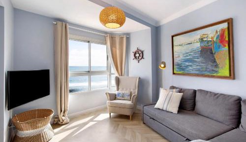 Superior One-Bedroom Apartment