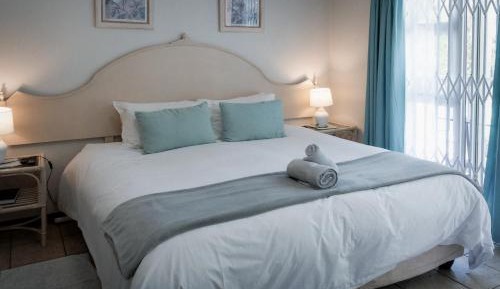 Double or Twin Room with Pool View