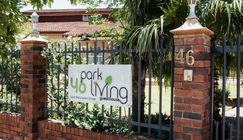 Queen Room with Pool View
