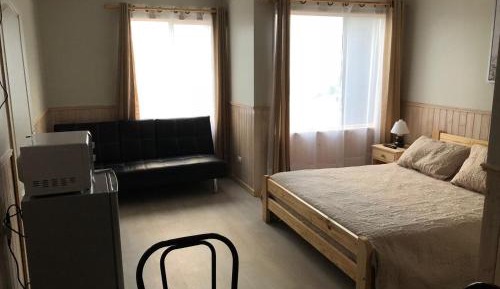 Studio Apartment with One Double Bed