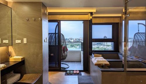 Twin Room with Balcony