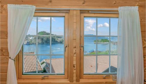 Five-Bedroom Holiday Home