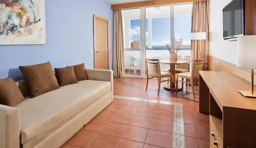 Superior Family Room (3 Adults)