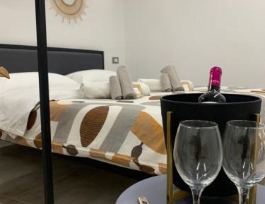 King Studio with Sofa Bed