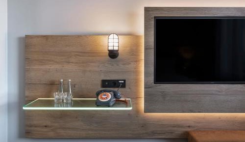 Guest Room with Two Single Beds