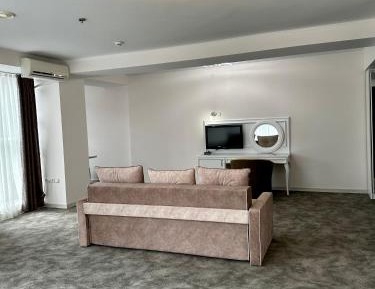 Superior Family Room