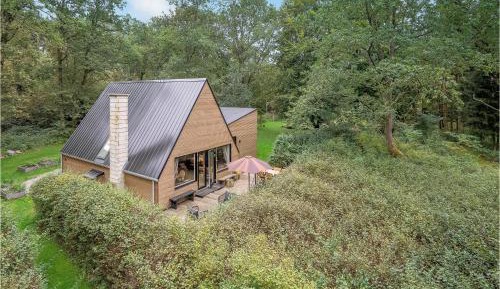 Three-Bedroom Holiday Home 