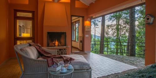 Chalet with Spa Bath, View and Chaise