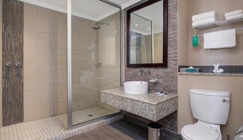 Larger Guest room, 1 King