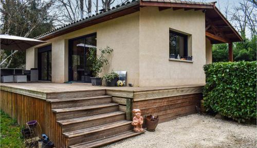 Two-Bedroom Holiday Home