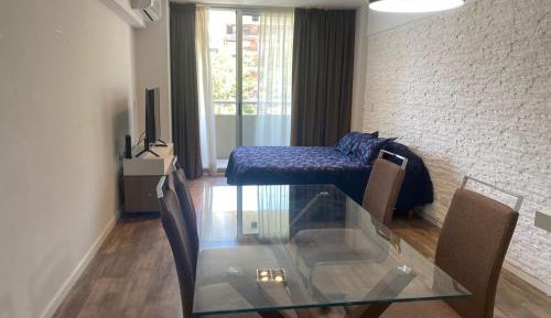 Apartment with Pool View 