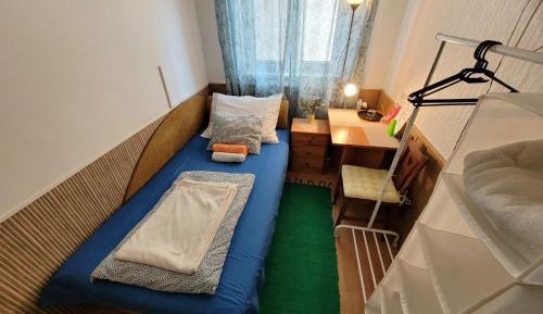 Single Room with Shared Bathroom