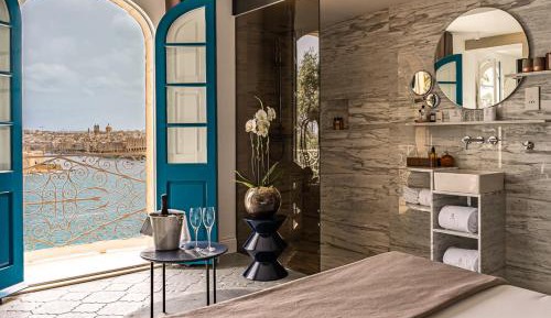 Queen Studio - Annex