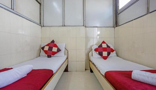 Standard Double Room with Shared Bathroom