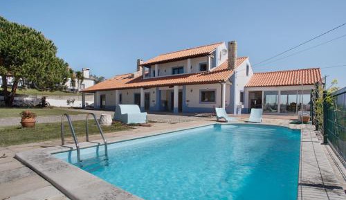 Villa with Garden View