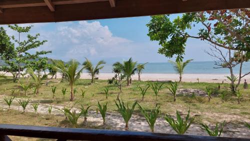 Deluxe Double Room with Balcony and Sea View