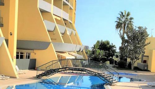 Deluxe Double Room with Side Sea View