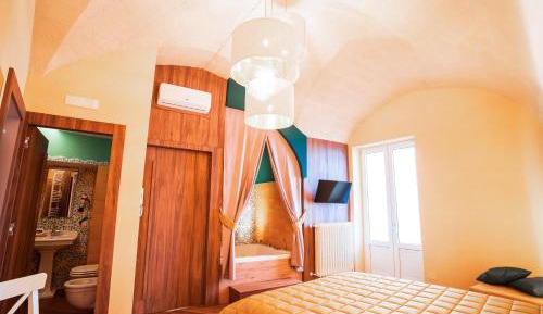 Deluxe Double or Twin Room with Spa Bath