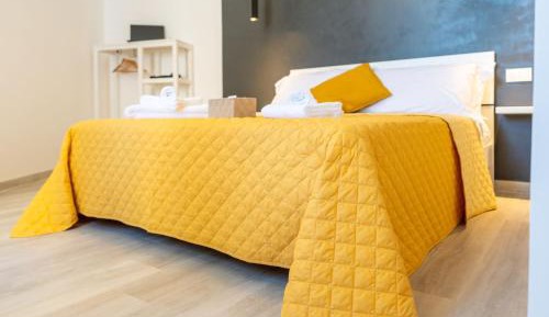 Deluxe Double Room (2 Adults + 1 Child)