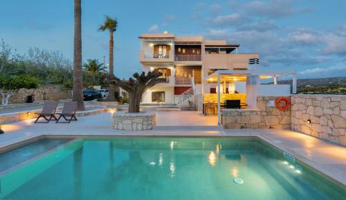 Villa with Garden View