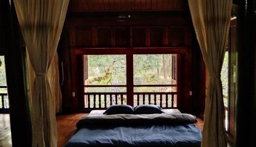 Single Bed in Dormitory Room