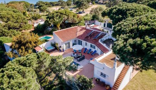 Villa with Garden View
