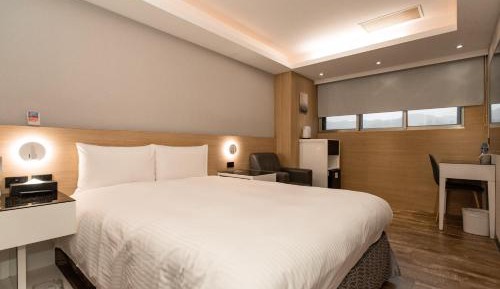 Standard Double Room (Check-in after 15:00)