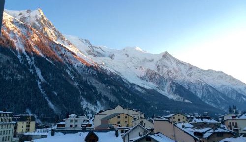 Superior Room with Balcony - Mont-Blanc Range view