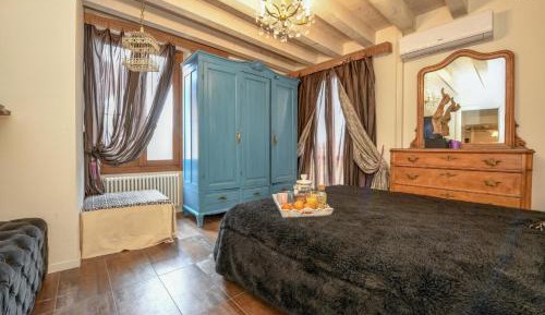 Apartment - Split Level