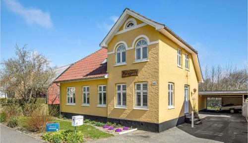 Four-Bedroom Holiday Home