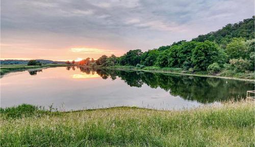 One-Bedroom Holiday Home