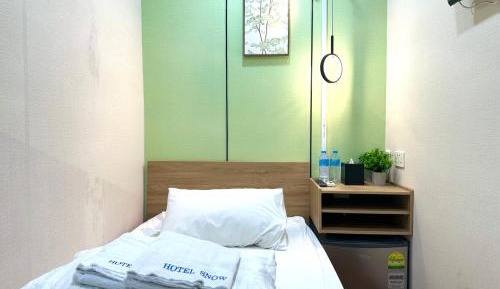 Deluxe Single Room
