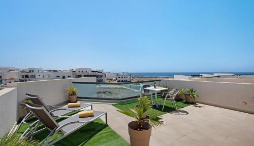 Superior One-Bedroom Apartment with Balcony