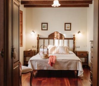 Apartment with Garden View