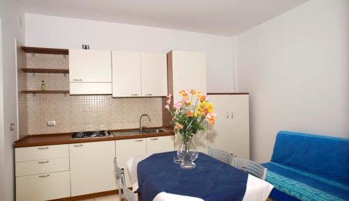 One-Bedroom Apartment (4 Adults)