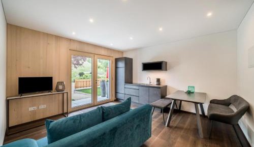 Superior One-Bedroom Apartment