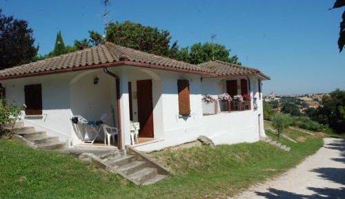 One-Bedroom Bungalow