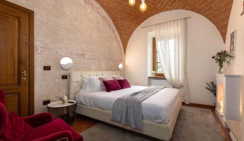 Queen Room with Spa Bath