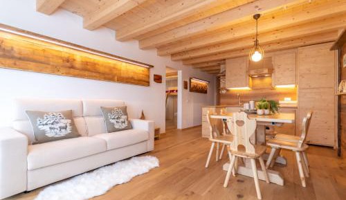 Apartment with Lake View