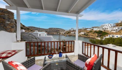 Studio Apartment with Sea View