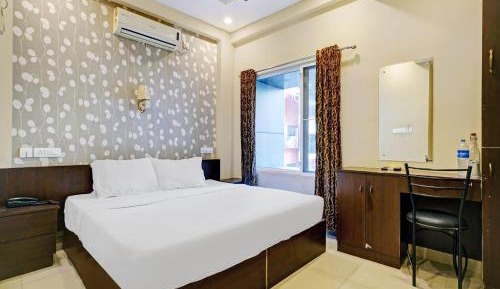 Deluxe Double Room (2 Adults + 1 Child)