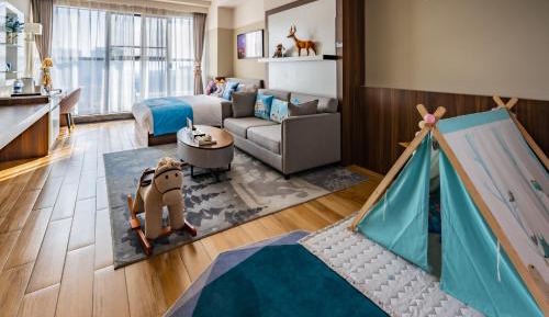 Deluxe Family Twin Room