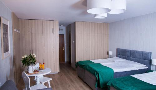 Family Room with Mountain View