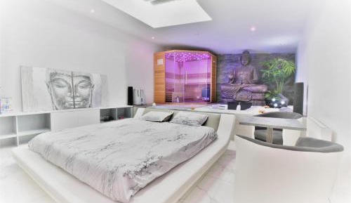 Superior Apartment with Sauna