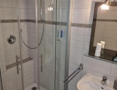 Standard Double Suite