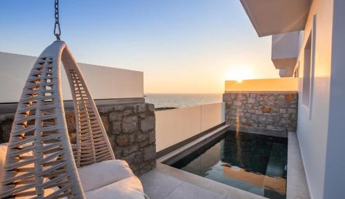 Deluxe Double Room with Balcony and Sea View